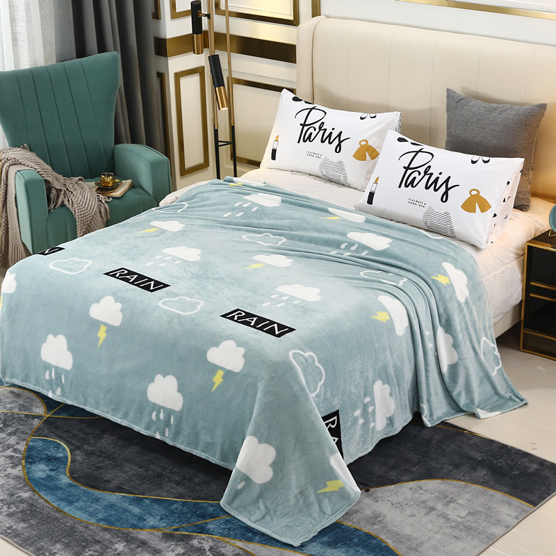 Flannel gift blankets, gift boxes, opening activities, coral nap