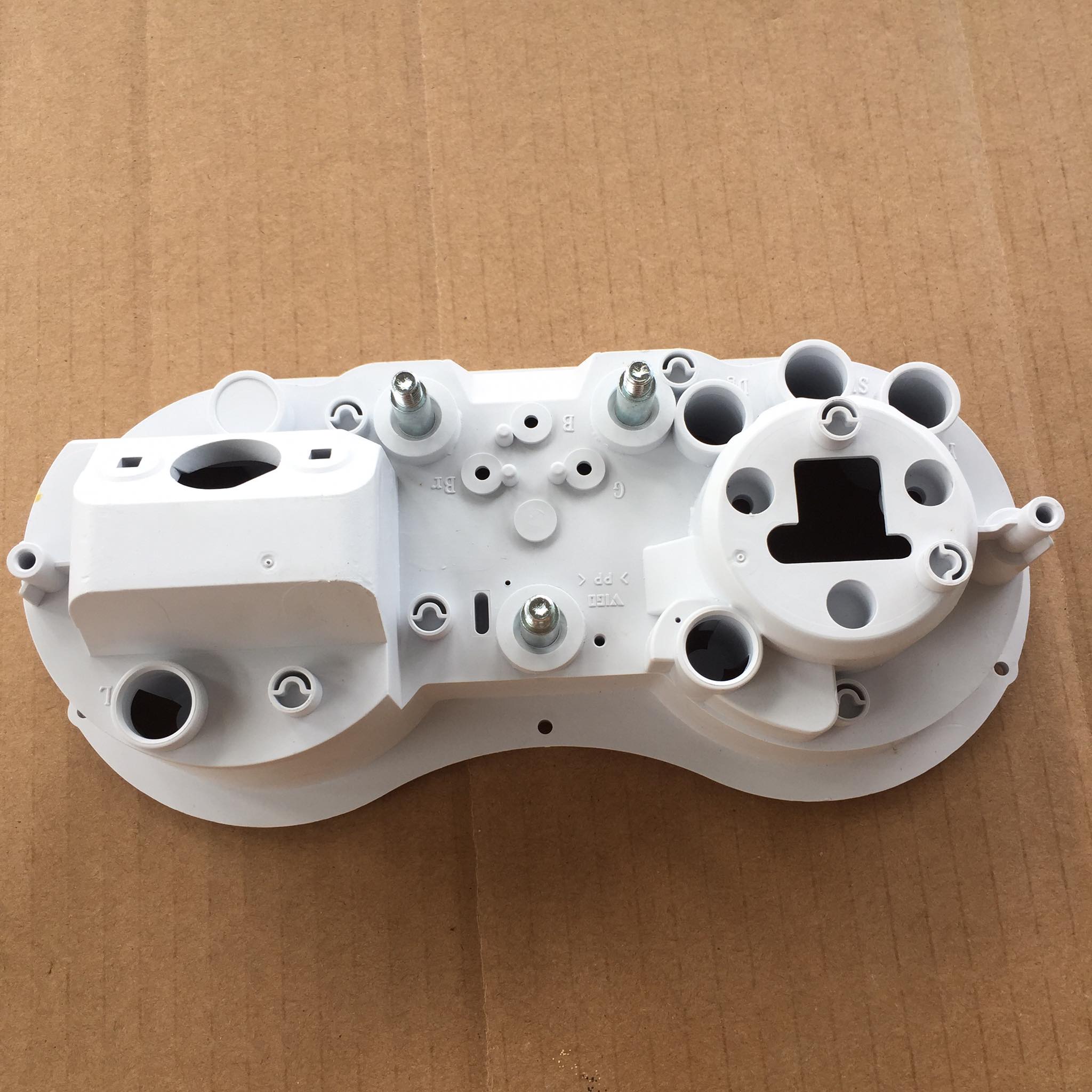 Ốp nhựa giữa đồng hồ  YB125SP
