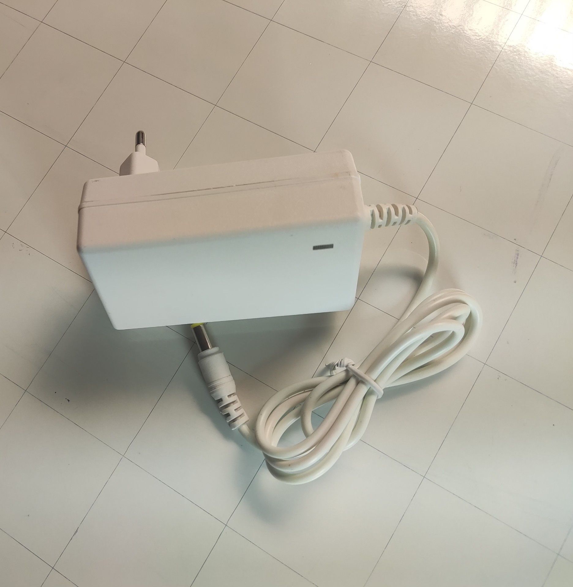 Nguồn Adapter 12v-5A