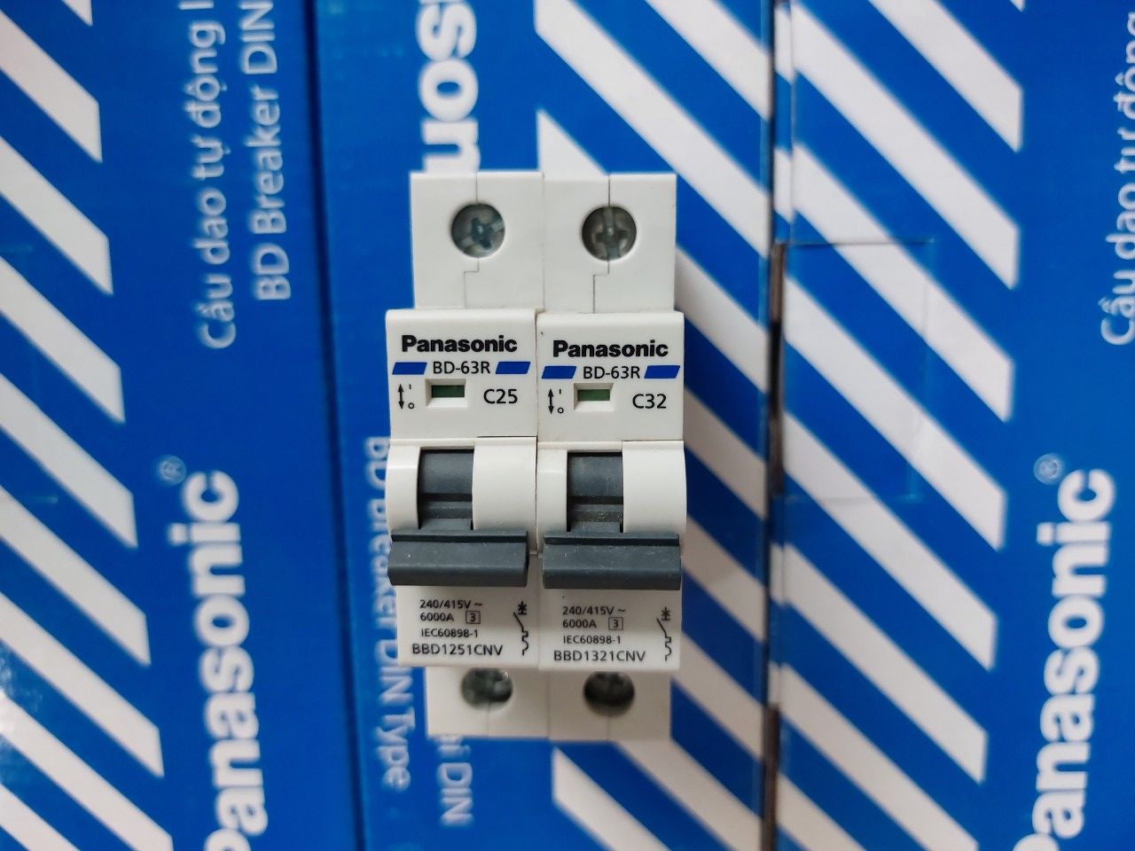 Át tép Panasonic 1P 25A/32A Aptomat