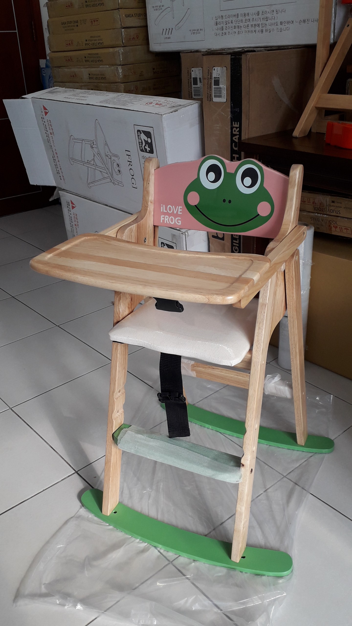 GHE TẬP ĂN DẶM