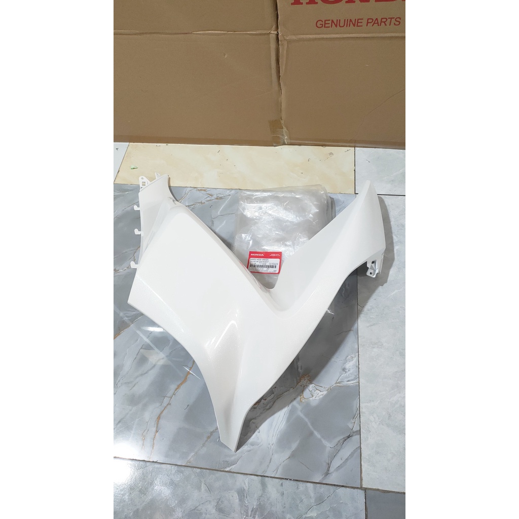 Ốp trước bên phải | cánh yếm PCX 125 màu Trắng chính hãng Honda