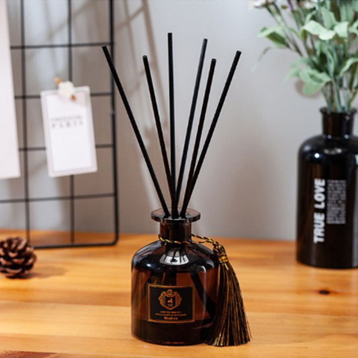 Tinh Dầu Thơm Phòng Que Gỗ Tự Khuếch Tán (CHAI ĐEN) 50mL