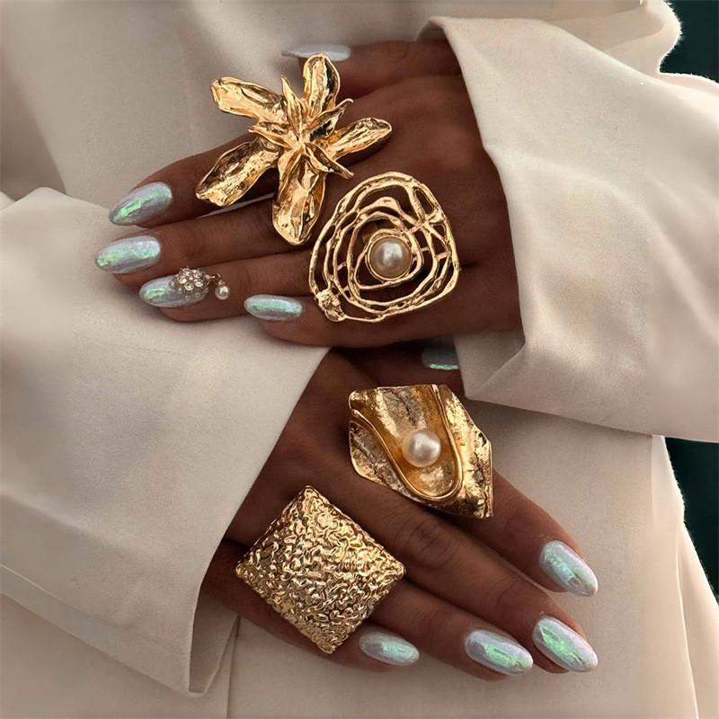 Enacolor%20New%204Pcs/Set%20Retro%20Gold%20Irregular%20Alloy%20Flowers%20Ring%20Set%20Joint%20Rings%20for%20Women%20%20Girls%20%20Exaggeration%20Jewelry%20Accessories%20Gifts%20-%20Image%202