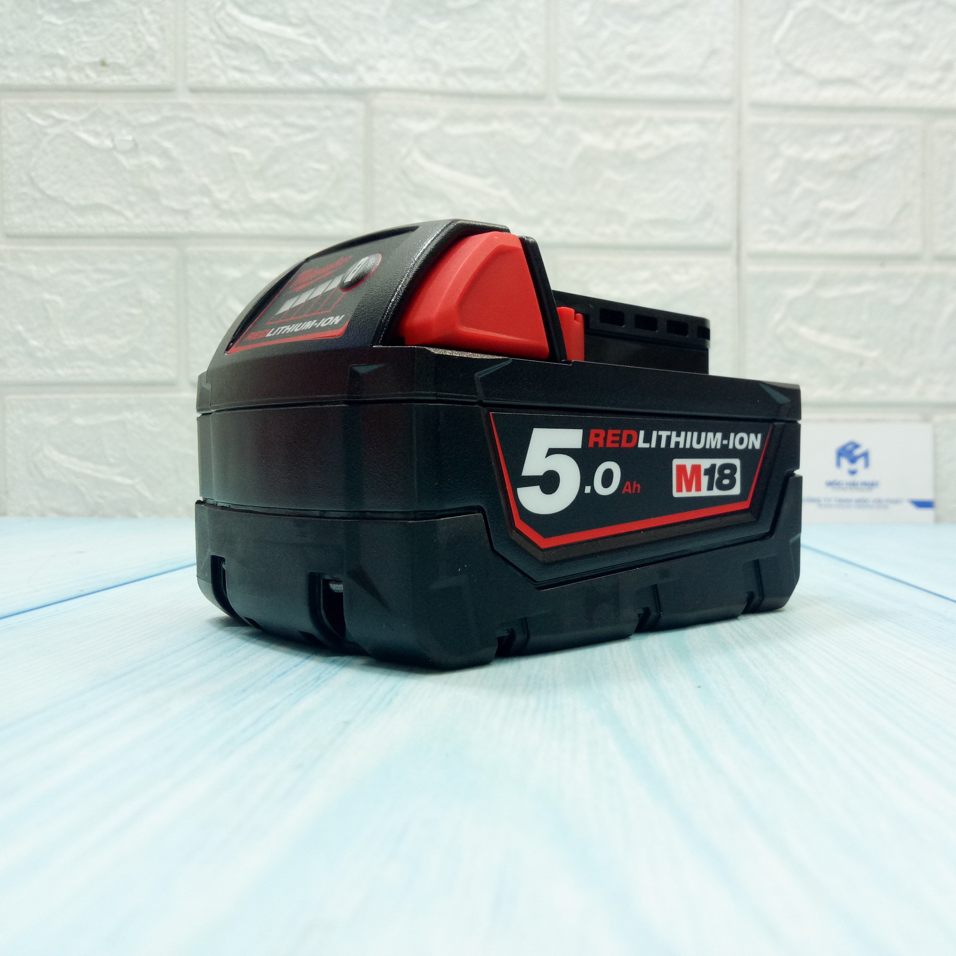 Pin M18 2.0Ah Milwaukee M18B2 Chính Hãng