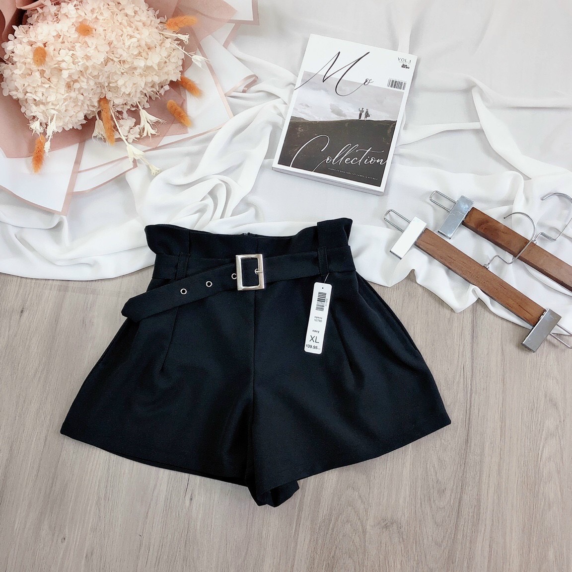 Quần váy xếp ly dễ thương.