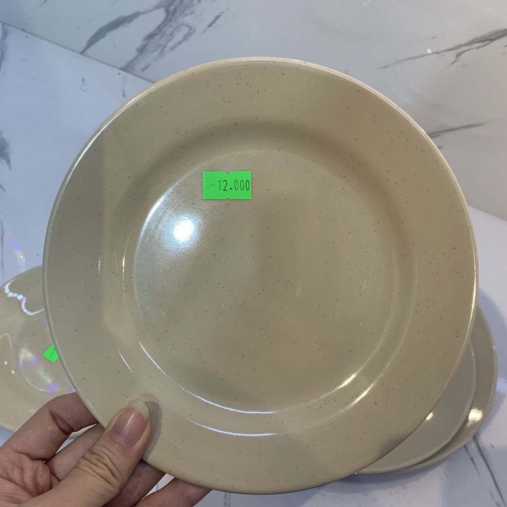 Đĩa nhựa melamine màu vàng kem size 15 cm, size 18 cm và 20 cm