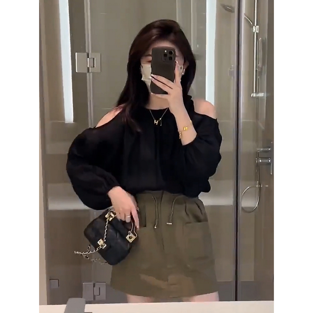 (50-90 KG) ÁO SƠ MI ĐEN HỞ VAI, CHẤT LỤA MÁT, THOẢI MÁI, THANH LỊCH