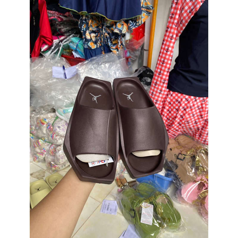 DÉP ĐÚC SIÊU NHẸ NAM NỮ 239-1 size 36-43