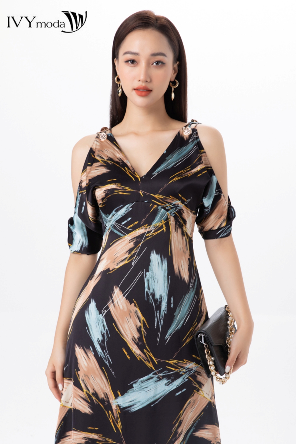 [ Nhập mã LAZSOCIAL10 - Giảm 20% tối đa 99K đơn 199K ] Đầm lụa Cut-Out vai IVY moda MS 48M7254
