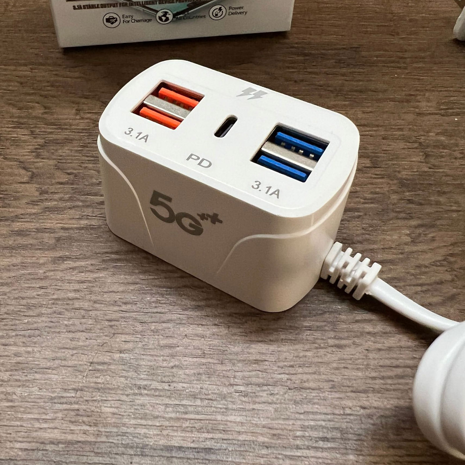 Usb Smart Plug 5-device Charging Power Plug Fast Charging Universal Charger with 4-port Usb Pd Type-c Stable Output Thickened Connector Us Plug Ideal