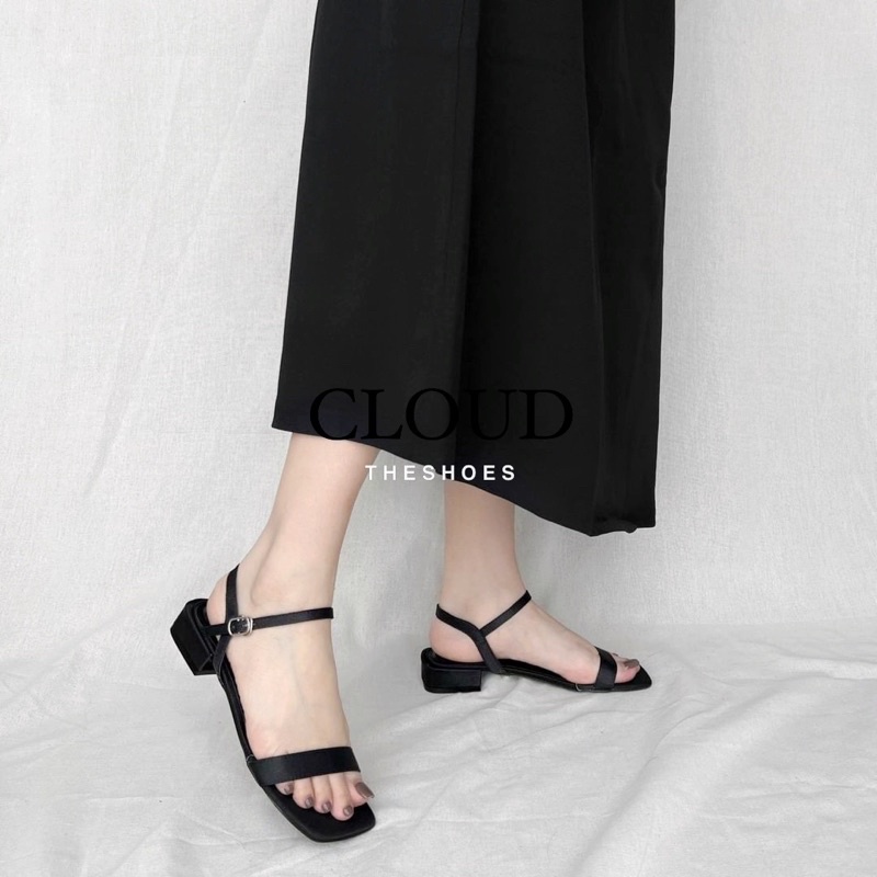 Giày sandal gót vuông