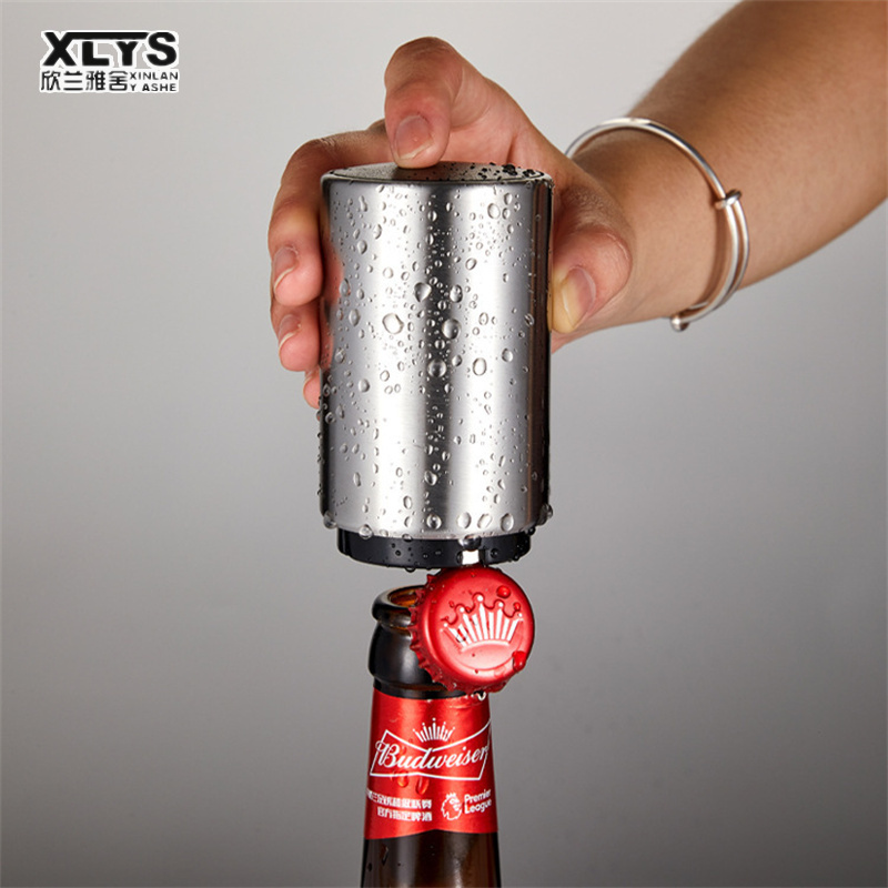 Stainless steel beer bottle opener push-type home creative automatic bottle opener bottle opener bottle opener.
