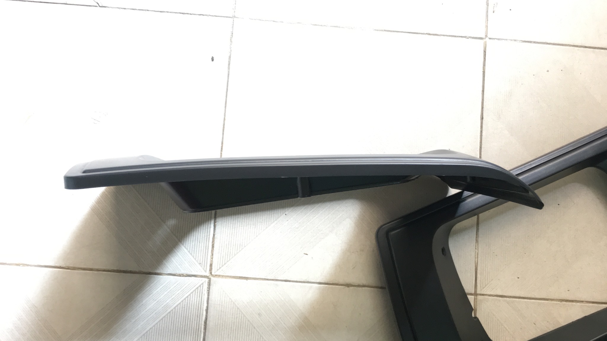 Ốp đen pha Suzuki Carry 7 chỗ & suzuki 5 tạ