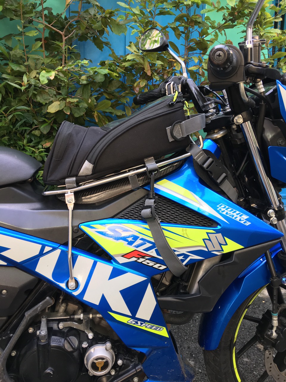 [HCM]Túi hít bình xăng givi EA106B