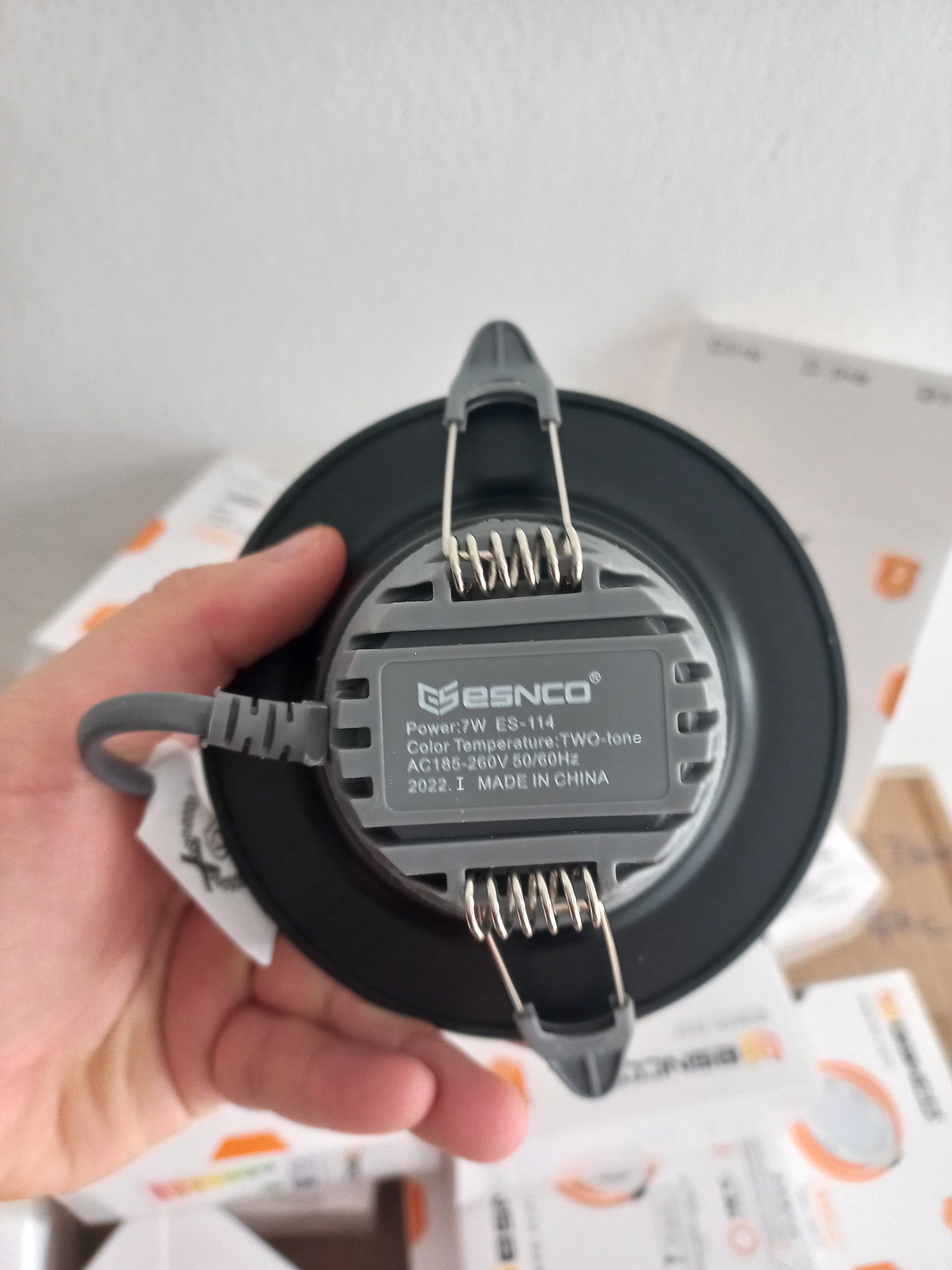 Đèn LED Downlight âm trần 7w 3 chế độ màu Phi 90 Viền ĐEN BẠC