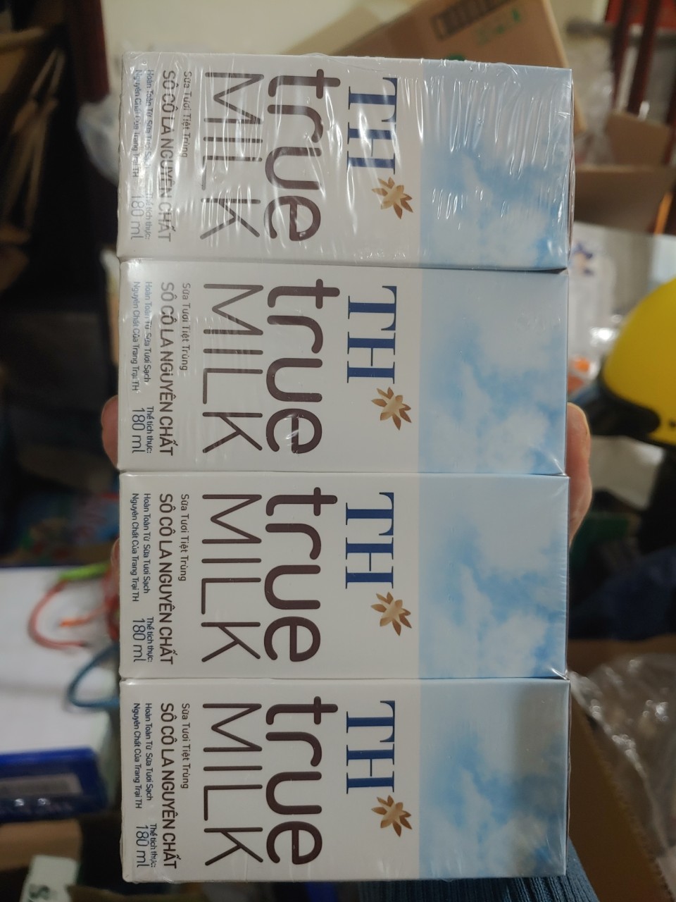 Sữa TH True Milk 180ML( vỉ 4h x180ml)