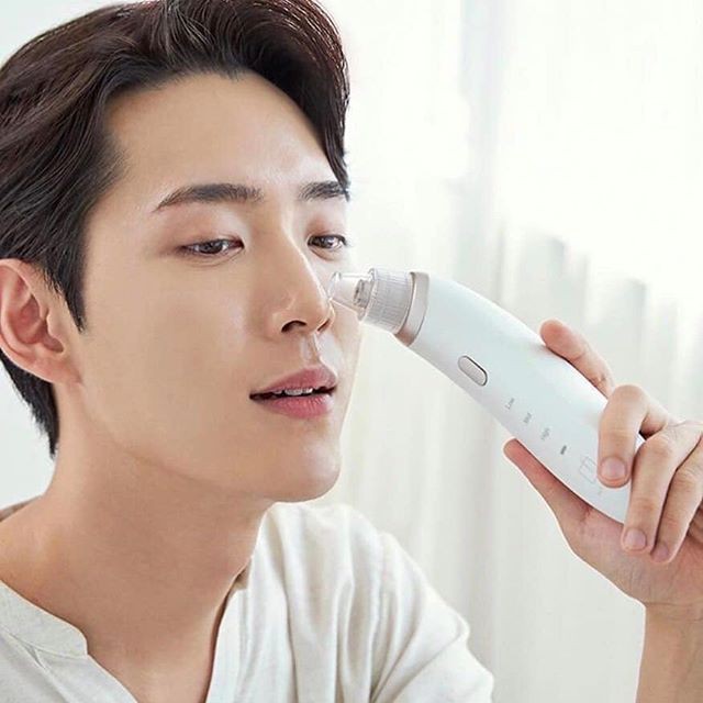 máy hút mụn mini cầm tay