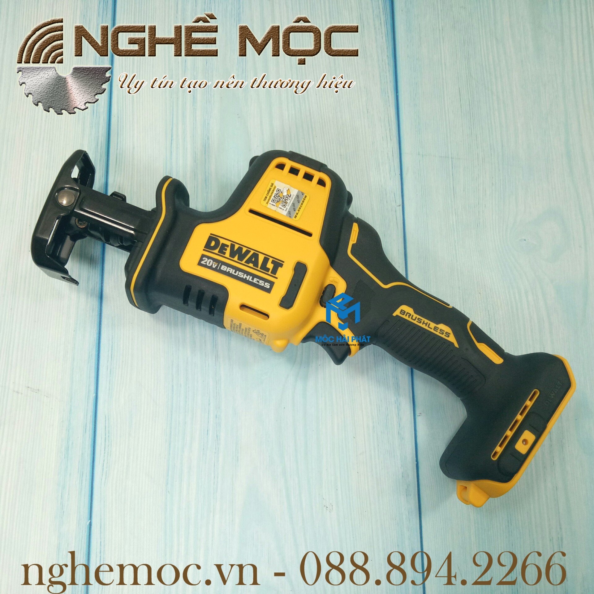 Dewalt DCS369 Máy cưa kiếm pin cầm tay