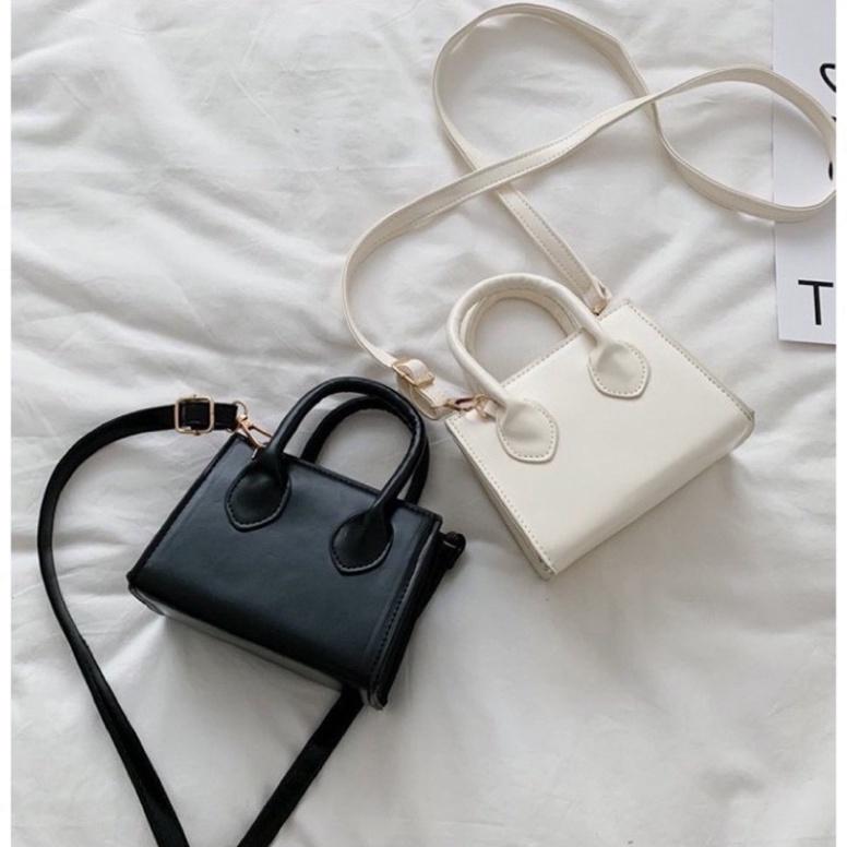 Túi đeo chéo nữ mini da trơn 2 quai Bag Kem