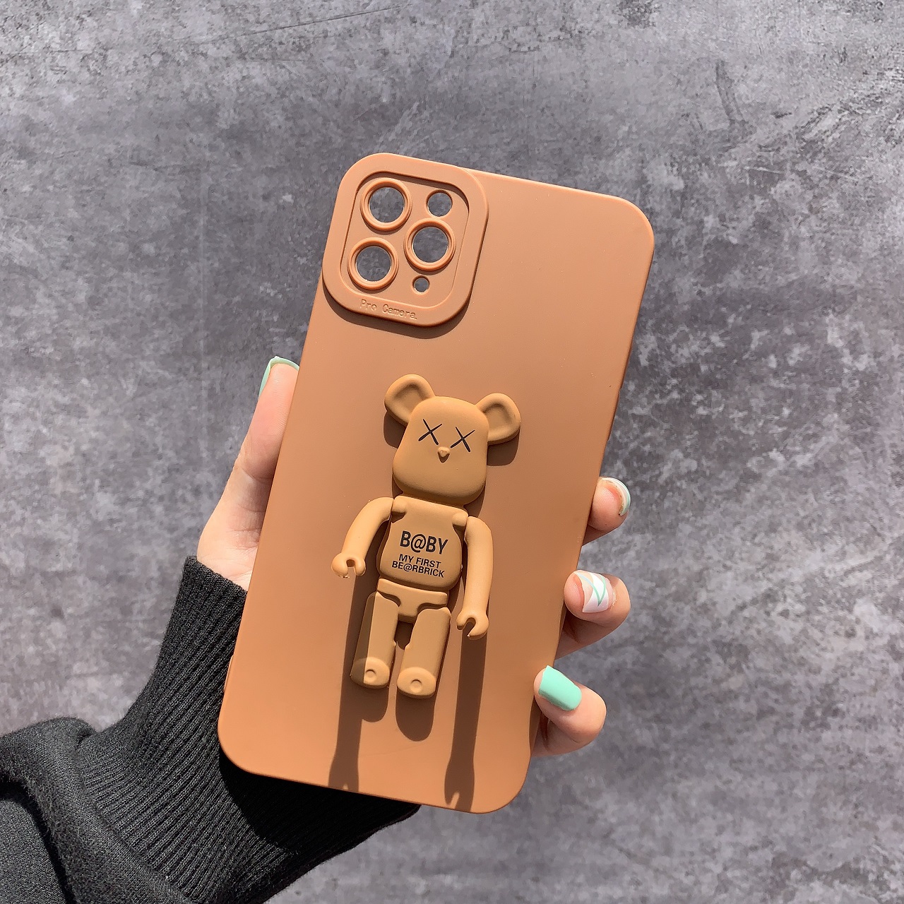 Ốp Lưng Basic Camera Nổi - Mẫu B@BY BE@RBRICK ( Kèm Giá Đỡ Hình Gấu )
