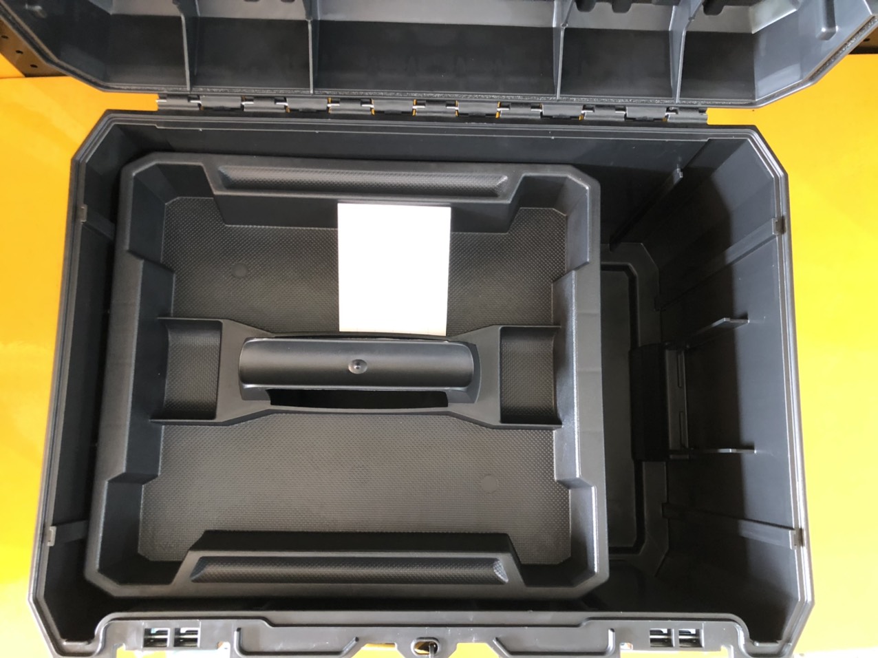 Hộp dụng cụ (nhựa) DeWalt DWST833461