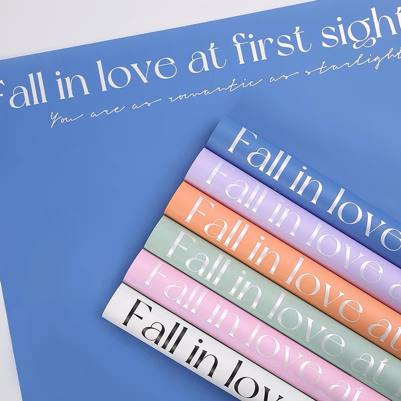 Giấy Gói Hoa Fall In Love At First Sight