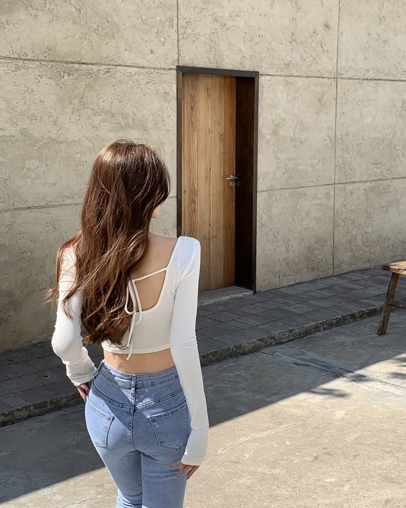 Hot Girl Square Neck Long Sleeve T-Shirt Women's Fall 2023 New White Lace-up Cropped Open Back Slim Base Layer Top.