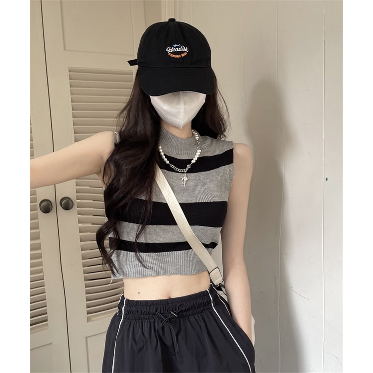 [Hàng sẵn có] Áo vest sát nách dệt kim sọc đen