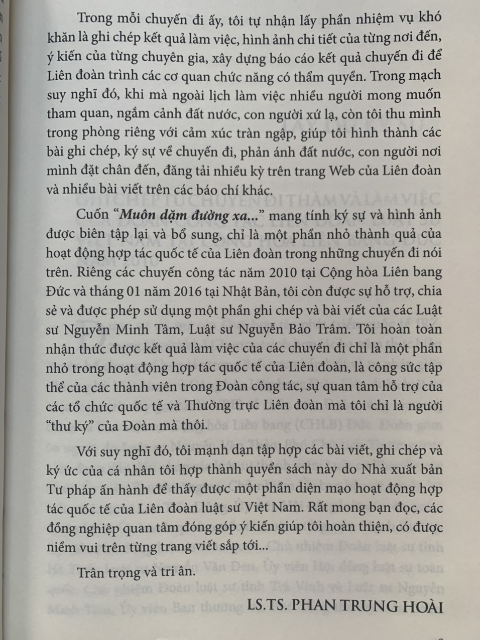 Muôn dặm đường xa…