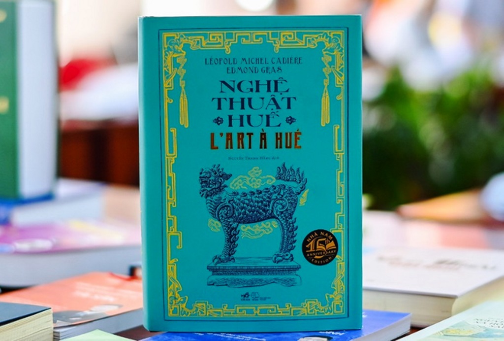 Sách - Nghệ thuật Huế (L'art à Hue) - Bìa cứng (Nhã Nam HCM)