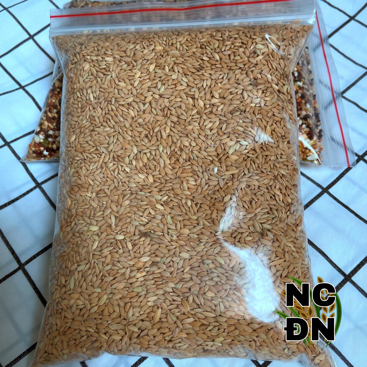 Lúa tiêu ruột đỏ cho chim/gà/thú cưng- 1 ký- Ngũ cốc Đặng Nam