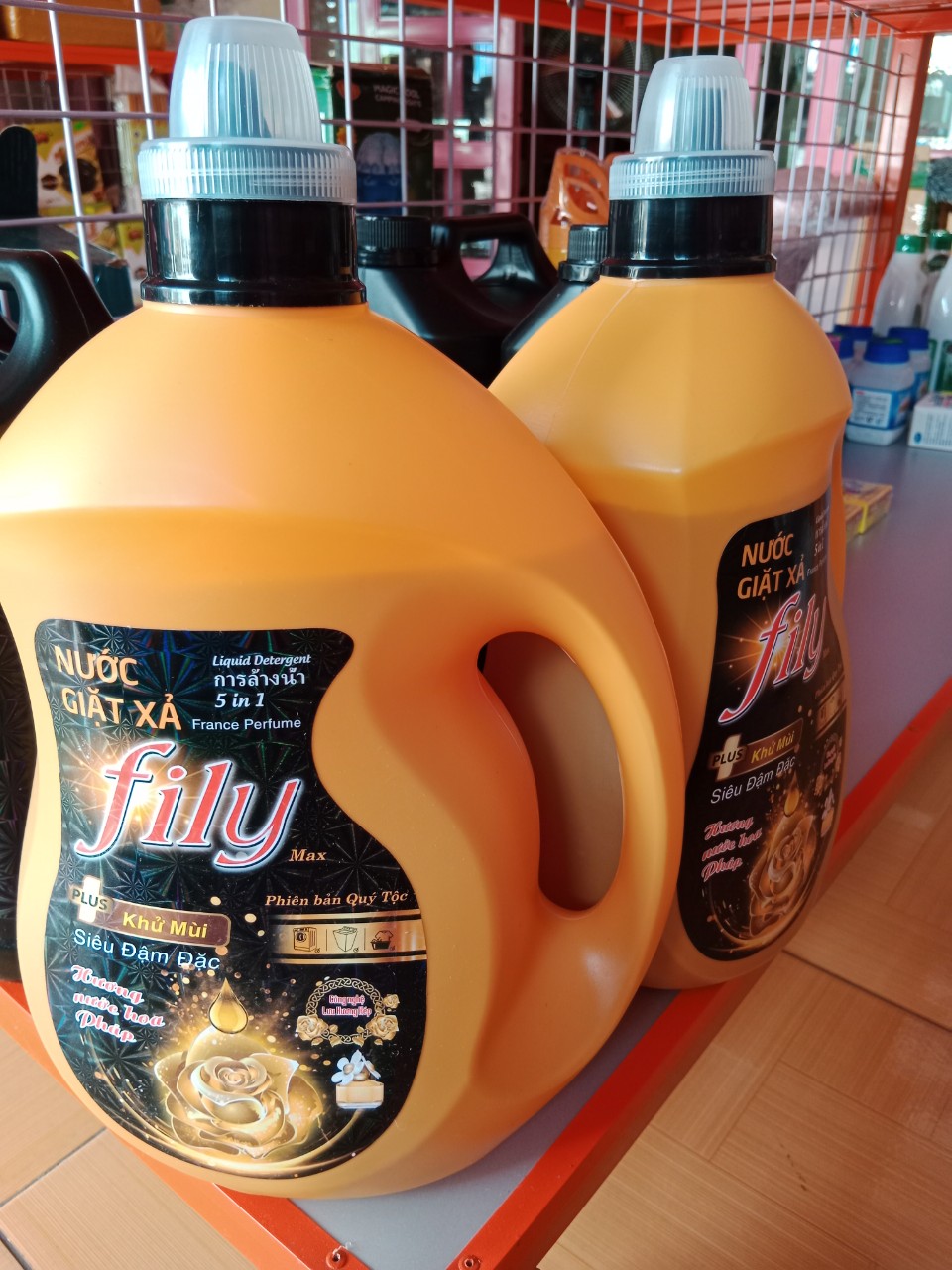 NƯỚC GIẶT XẢ SIÊU ĐẬM ĐẶC THÁI LAN 5 IN 1 (3.500ml)