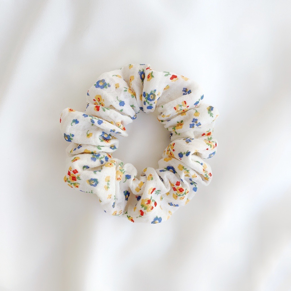 Cột tóc vải hoa Scrunchies The little Bownie