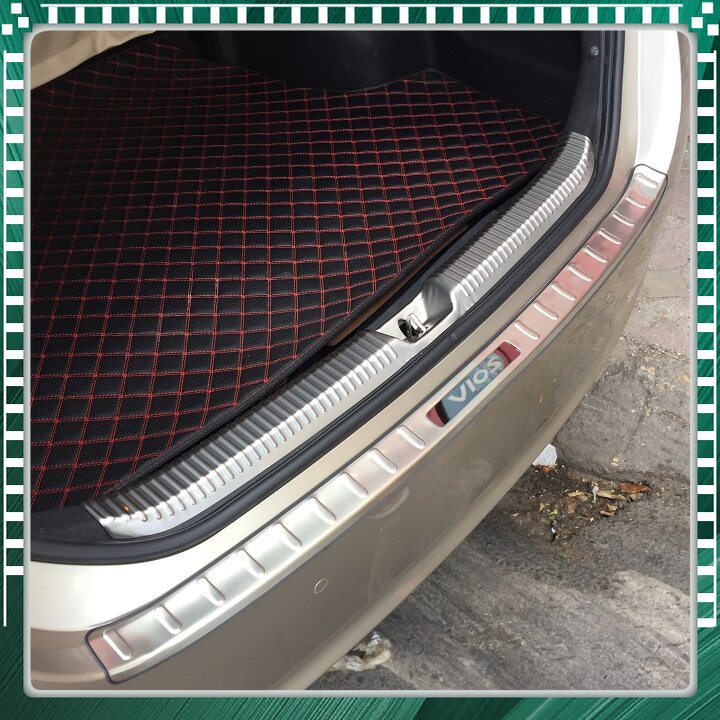 Ốp chống trầy cốp INOX Toyota Vios 2019 – Bên Ngoài - HFA