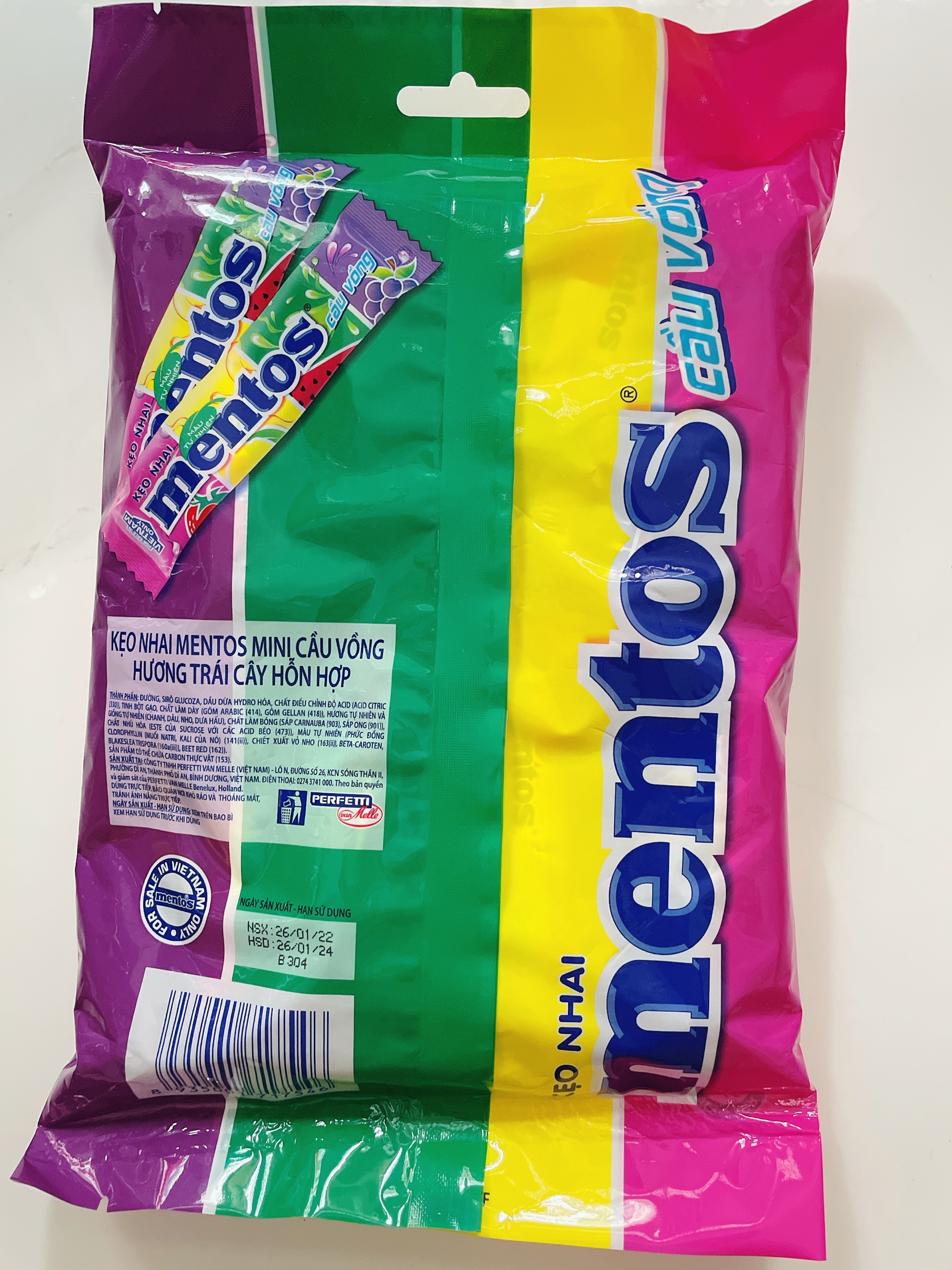 Kẹo nhai Mentos mini cầu vồng (24 thỏi X 10G)