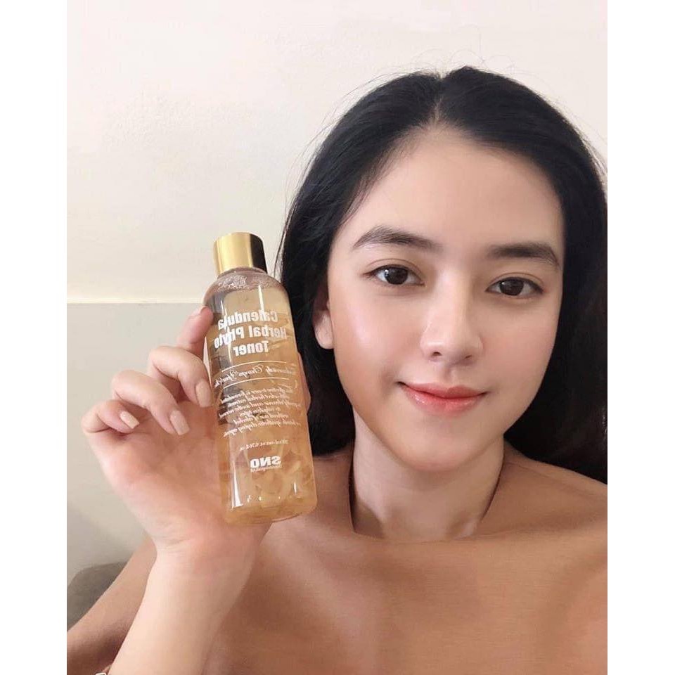 Nước hoa cúc SNO Calendula Herbal Phyto Toner 200ml.