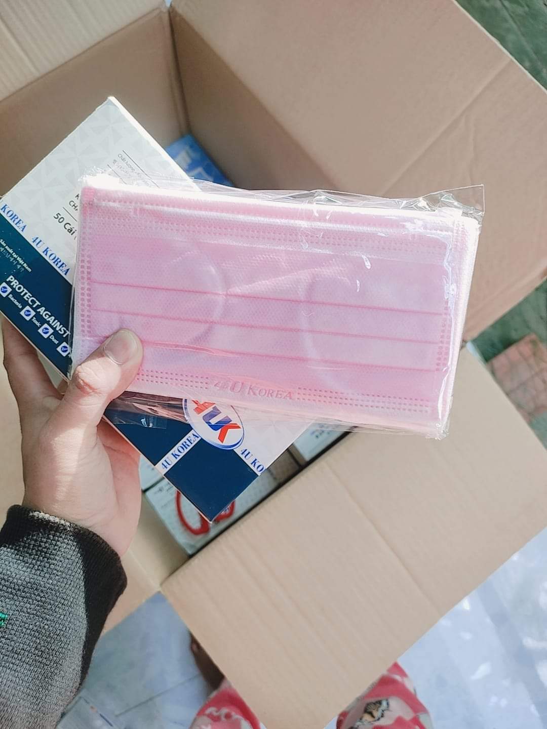 Hộp 50 chiếc khẩu trang Y tế 4UK KOREA kháng khuẩn hàng 4 lớp dày đẹp hàng xuất khẩu