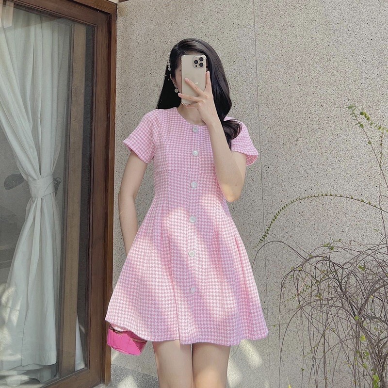 Đầm tweed phối nút