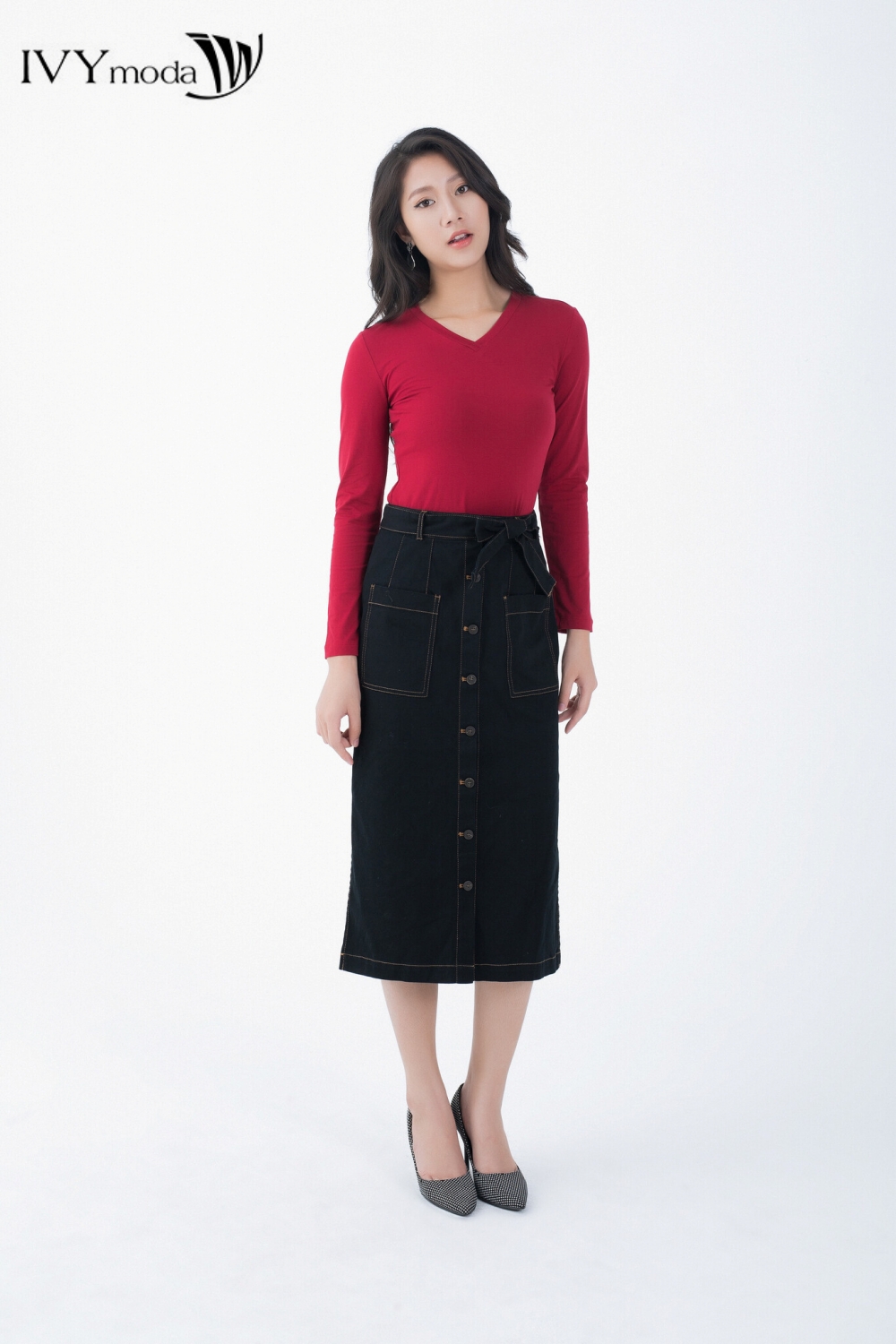 Áo thun basic cổ tim IVY moda MS 58P0159