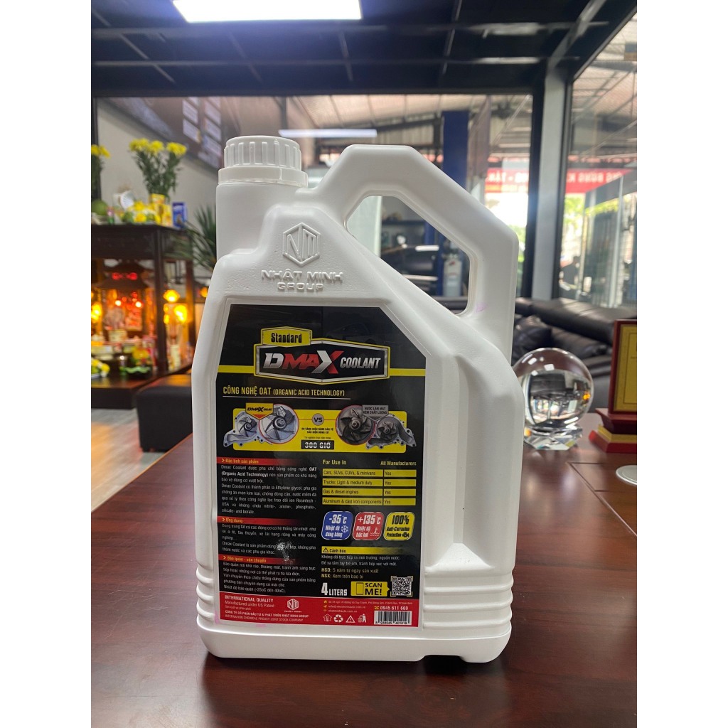 Nước làm mát động cơ ô tô Demax Coolant (Màu Đỏ )