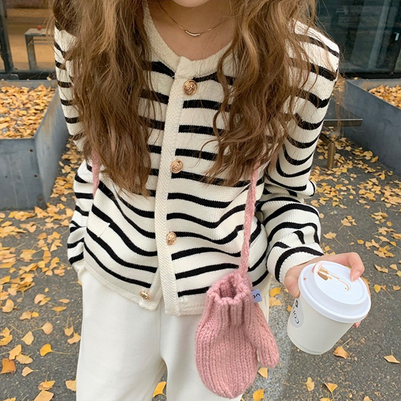 Newlan WT018 Cardigan len nữ cổ tròn kẻ ngang cúc vừa siêu dày ấm Áo khoác cúc đồng dáng ngắn len dày mịn cố tròn tông