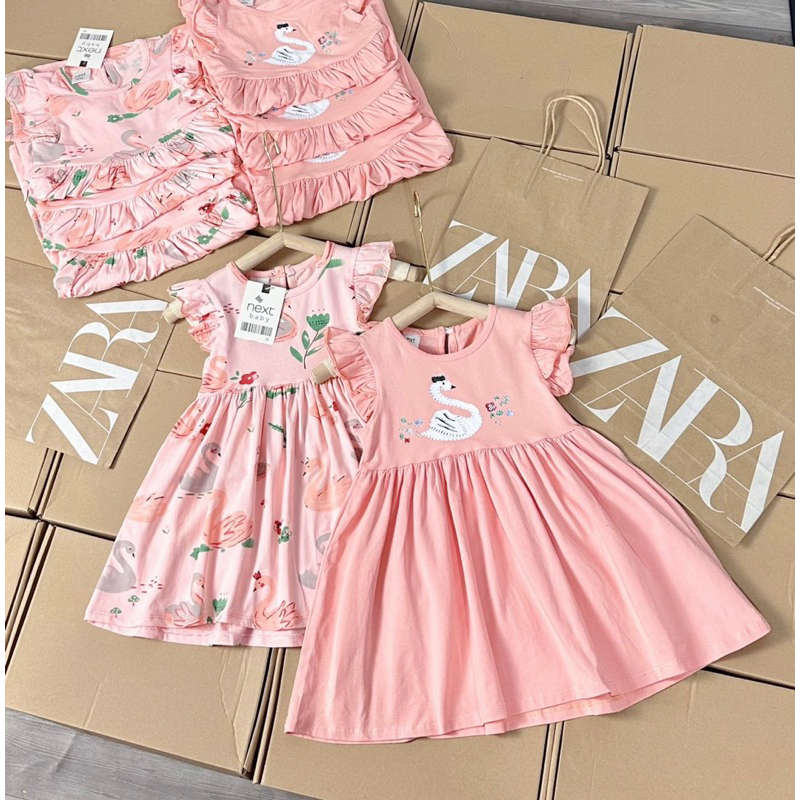 Set 2 váy hồng hạc siêu xinh cho bé