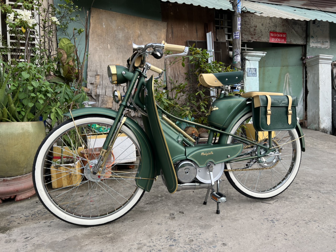 Chiêm ngưỡng xe đạp máy cổ Craftsman 1924 hàng hiếm ở Việt Nam