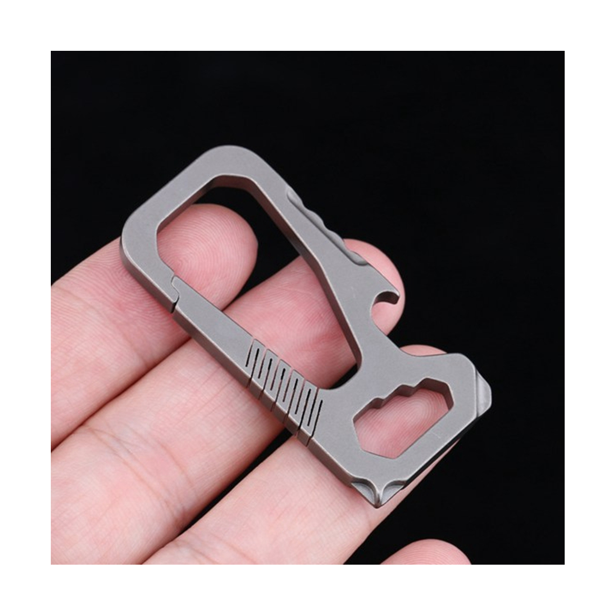 Multifunctional Mini Titanium Buckle Key Ring Car Buckle Outdoor Buckle Tool Simple Key Storage Bottle Opener Silver