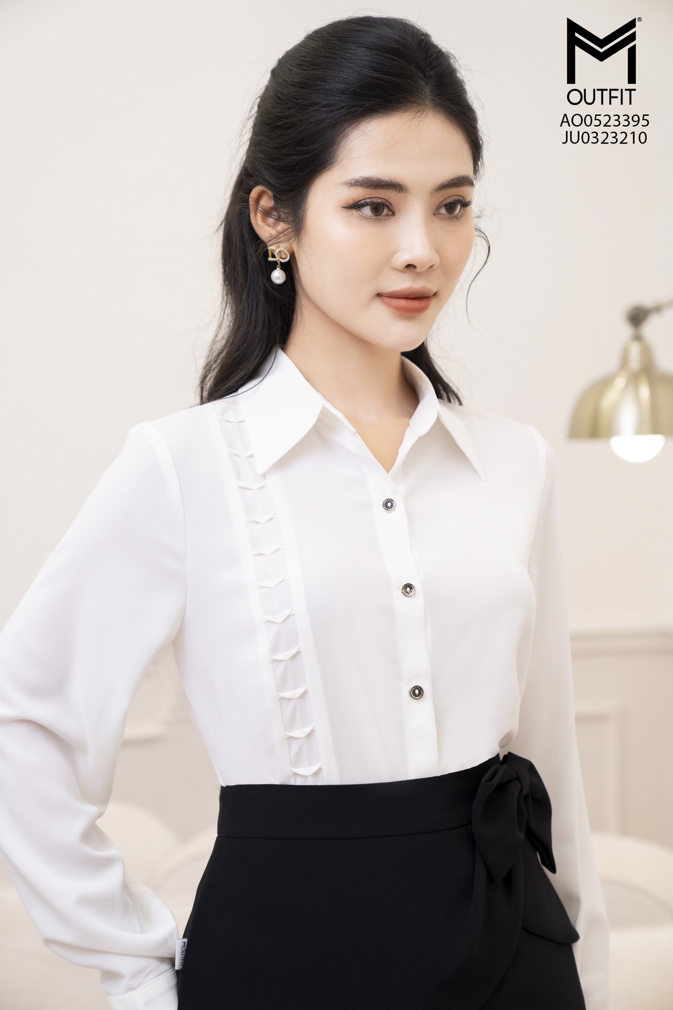 Áo sơ mi dài tay, cổ đức