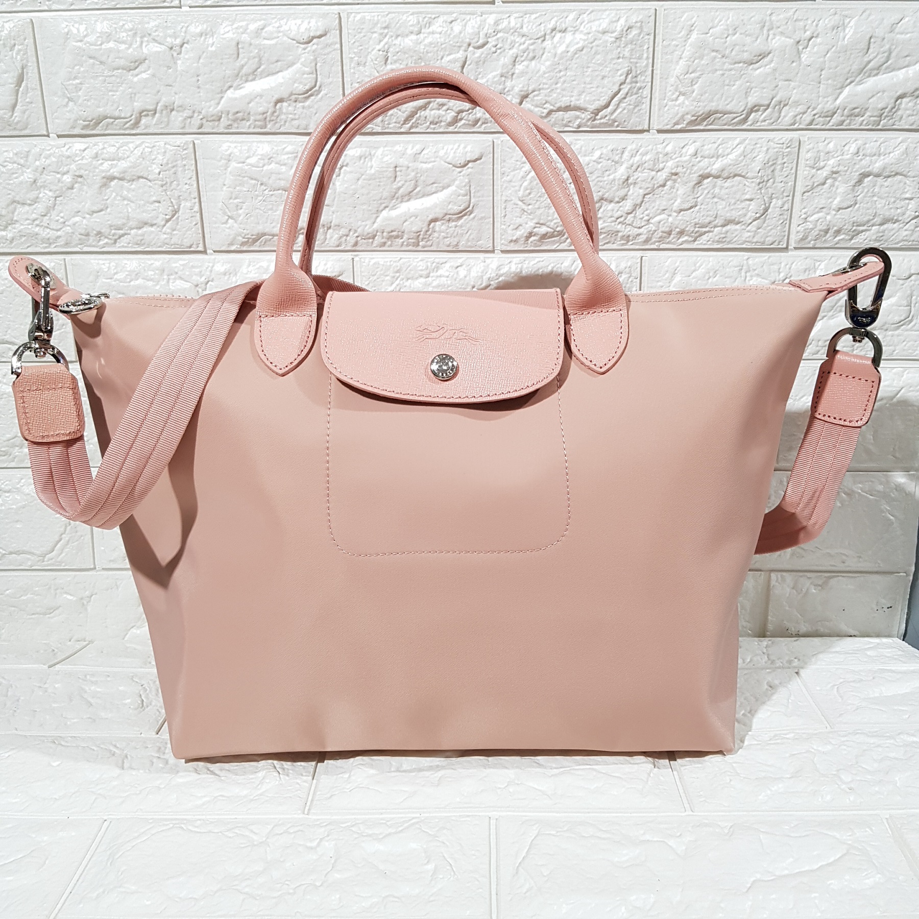 Longchamp Le Pliage Neo Medium Top Handle Bag Pastel Pink – Balilene