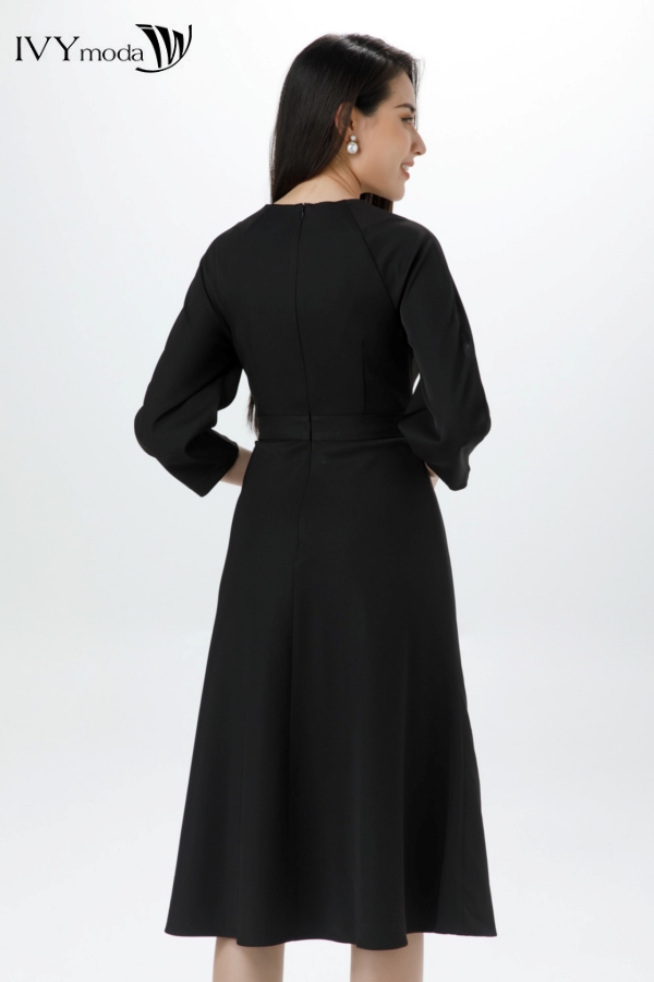 Đầm phối trái tim ngọc trai IVY moda MS 48M7106