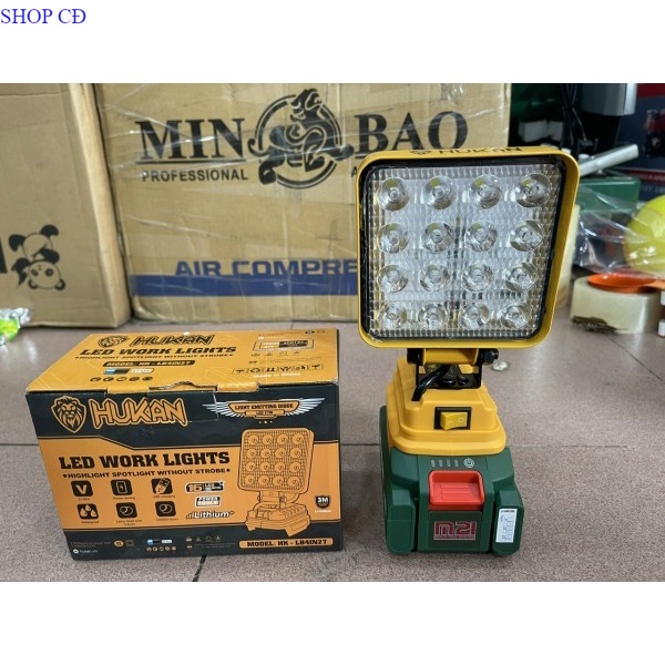 Đèn pin led, đèn pha led kèm cổng sạc dự phòng dùng pin chân pin phổ thông makitaa 14,4v - 21v thiết kế bi cầu rọi xa shop cu đen