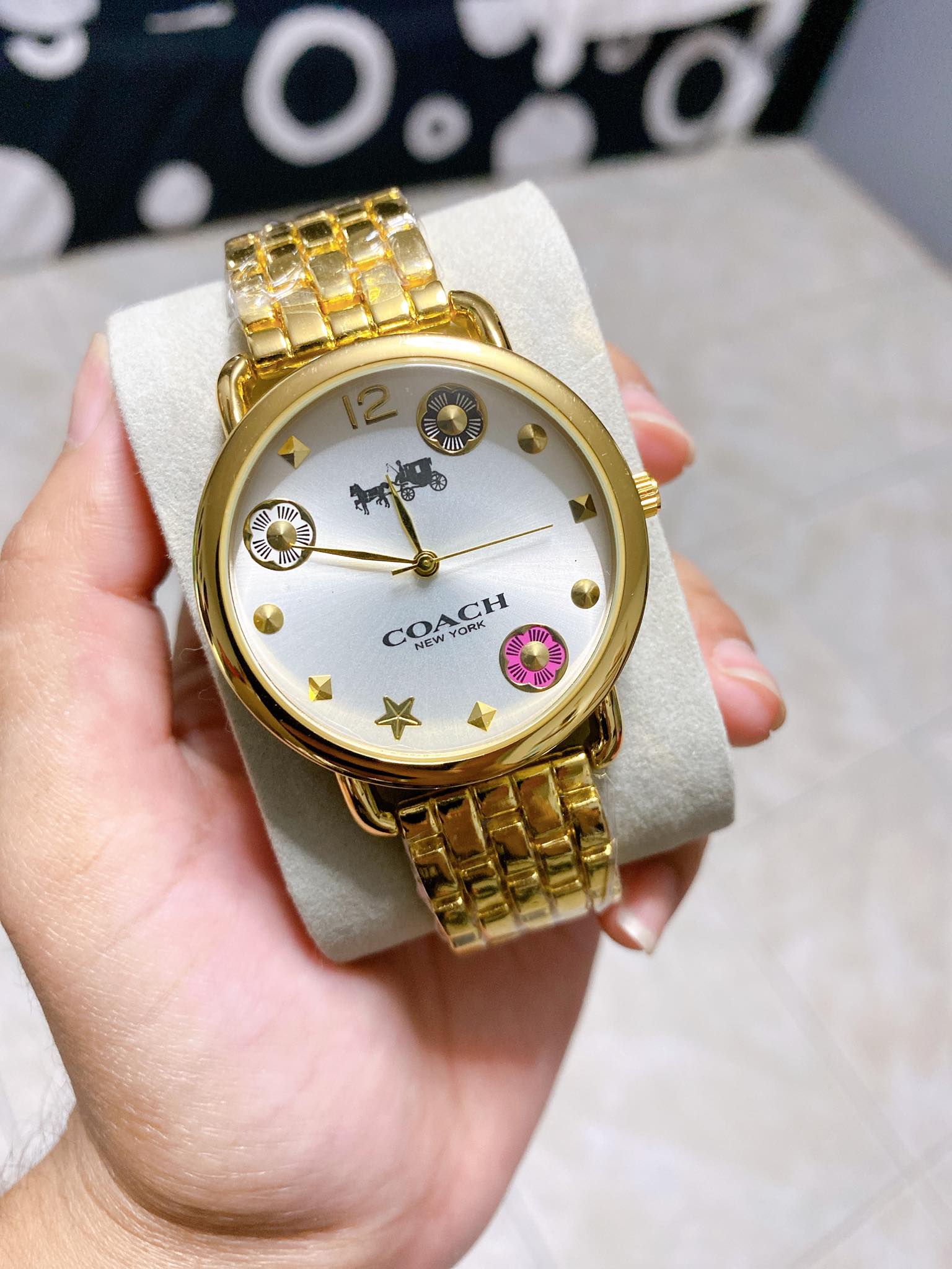 Coach new york watch outlet price